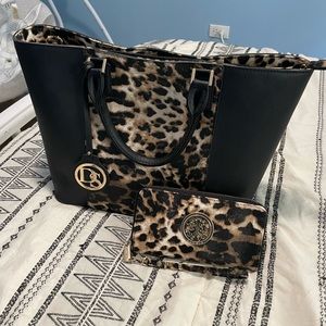 NWOT Dasein handbag purse